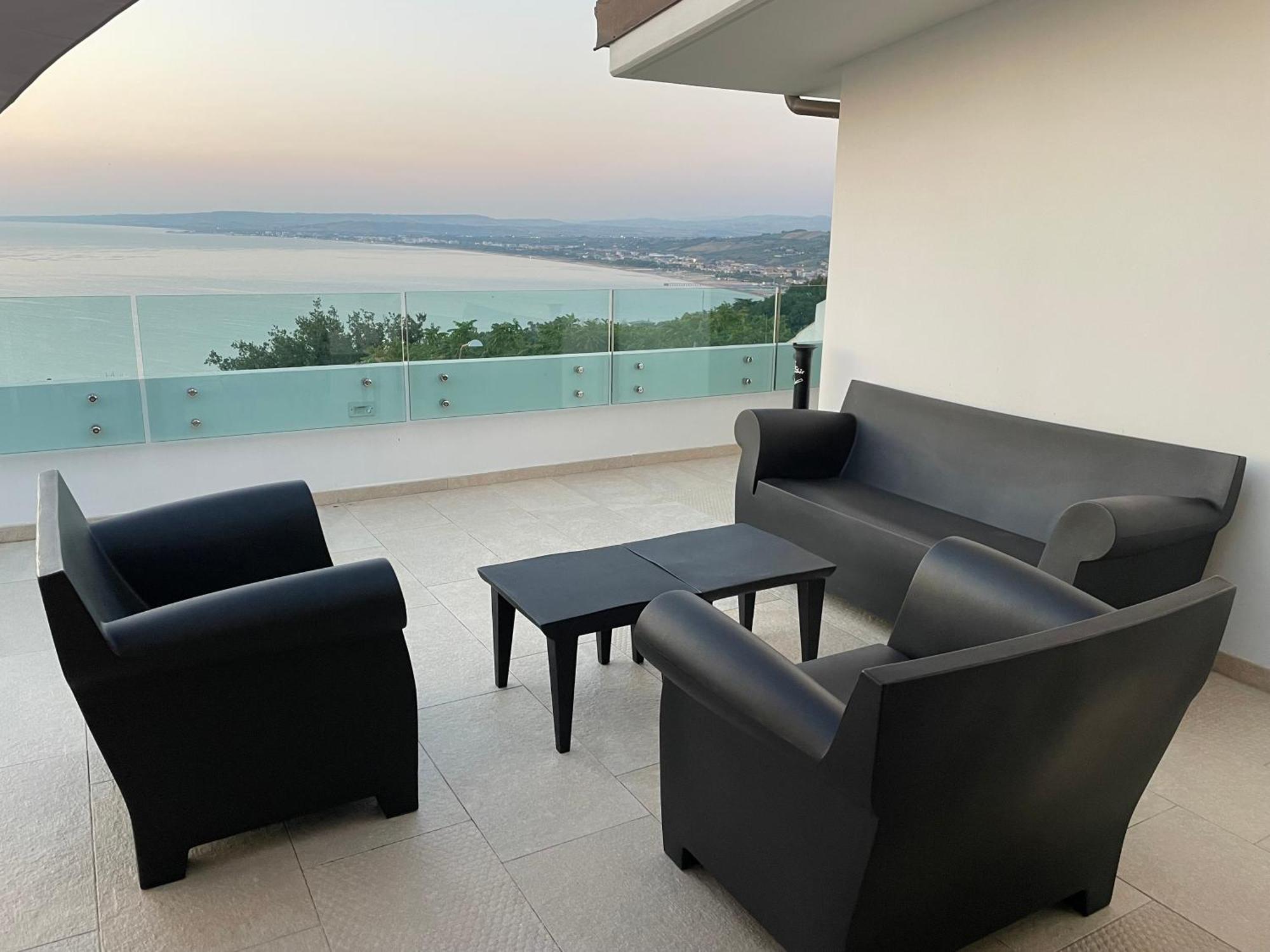 Santa Lucia Home Vasto Bagian luar foto